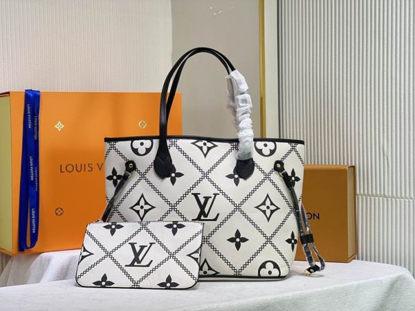 LV Neverfull MM in White 31*28*14 CM (Next to Original)
