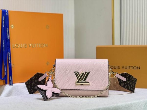 LV Twist MM in Pink with Golden Hardware 23*17*9.5 CM (Next to Original)