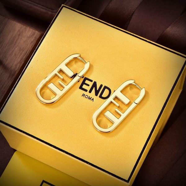 Fendi O’Lock Single Earring Gold Finish