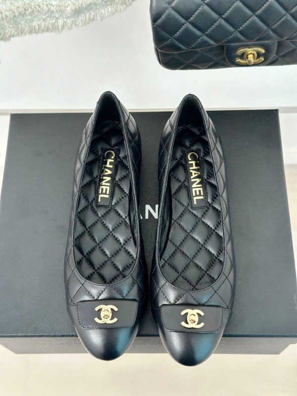Chanel Caviar Quilted CC Cap Toe Ballerina Flats Black